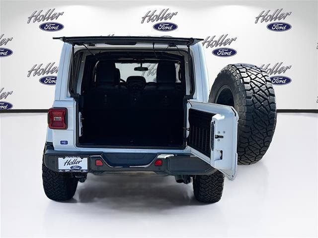 Used 2018 Jeep Wrangler Unlimited Sahara w/ Safety Group AWD/4WD image 18