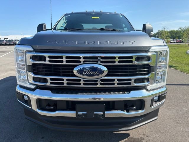 Certified 2023 Ford F250 XLT w/ Snow Plow/Camper Package AWD/4WD image 3