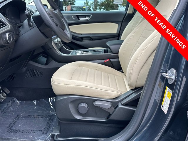 Certified 2022 Ford Edge SE w/ Black Appearance Package image 9