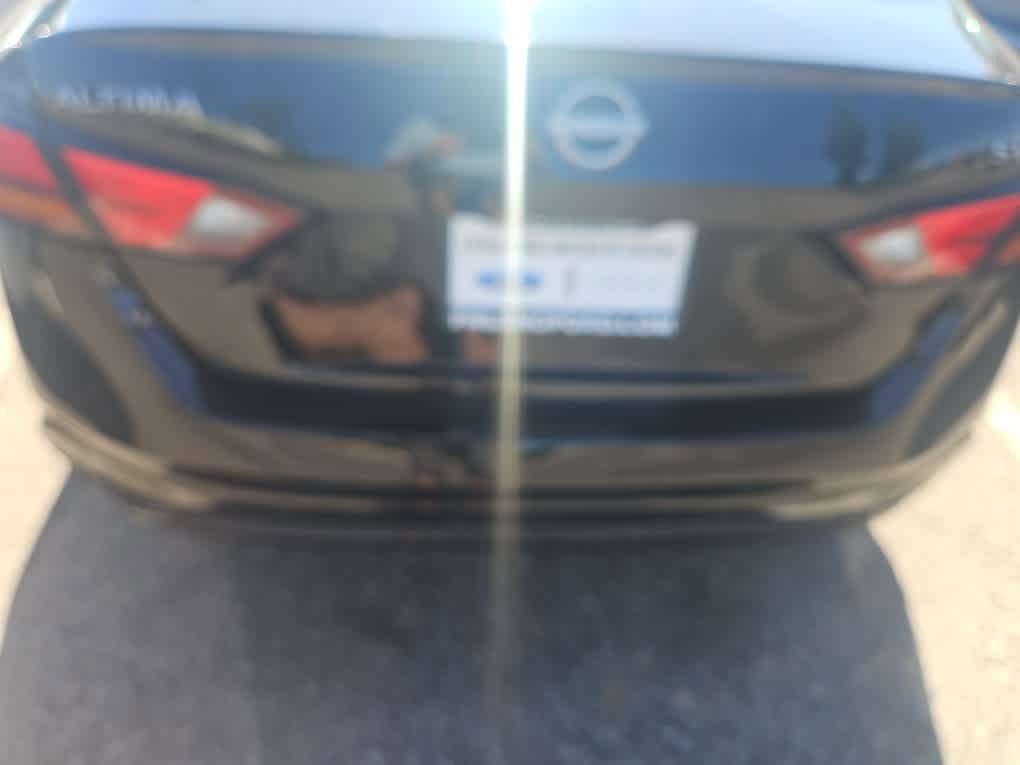 Used 2023 Nissan Altima 2.5 SV FWD image 8