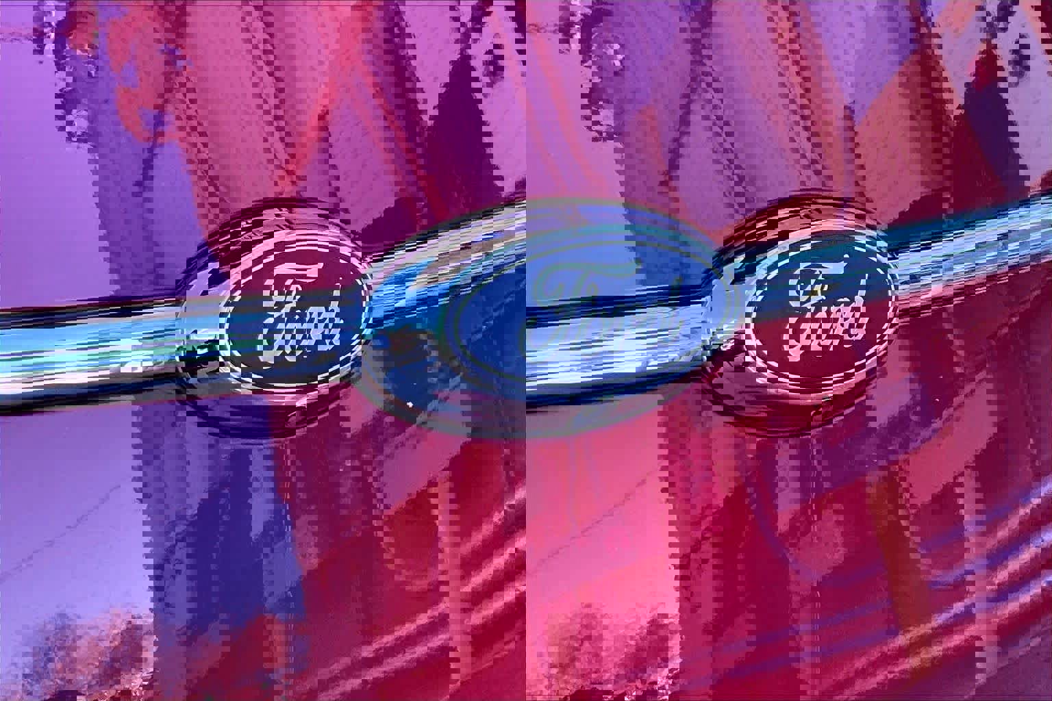 Certified 2017 Ford Taurus SHO image 32