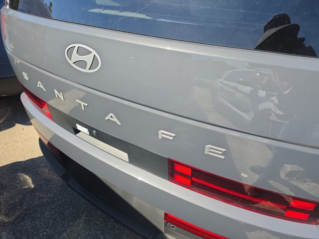 Used 2026 Hyundai Santa Fe SEL FWD image 6