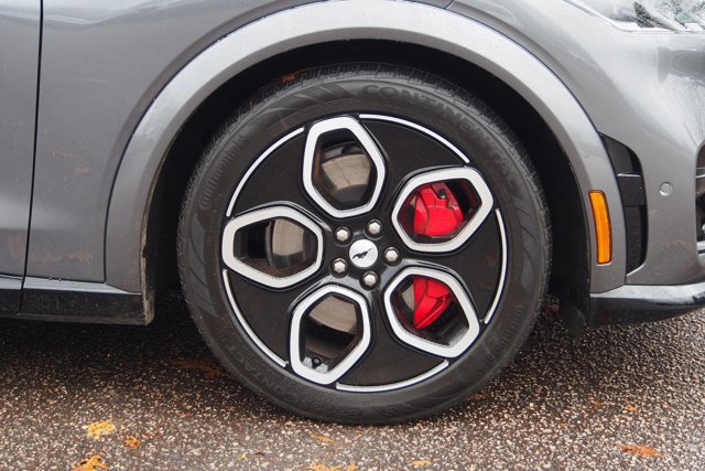 Certified 2023 Ford Mustang Mach-E GT image 9