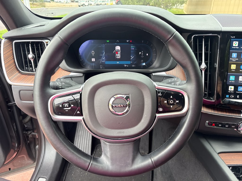 Used 2025 Volvo XC60 B5 Plus w/ Protection Package Premier AWD/4WD image 13