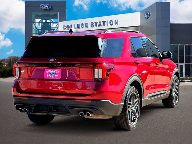 Certified 2025 Ford Explorer ST image 5