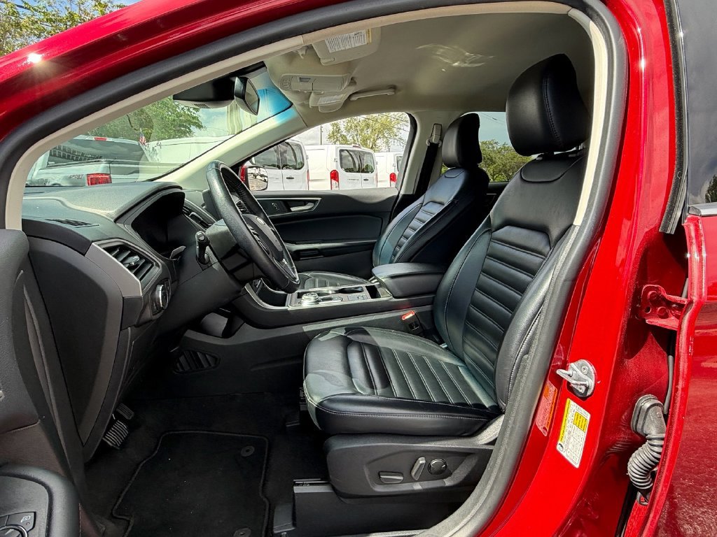 Certified 2024 Ford Edge SEL AWD/4WD image 9