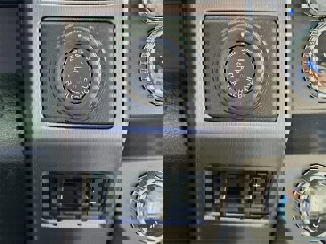 Certified 2021 Ford Expedition Platinum image 22