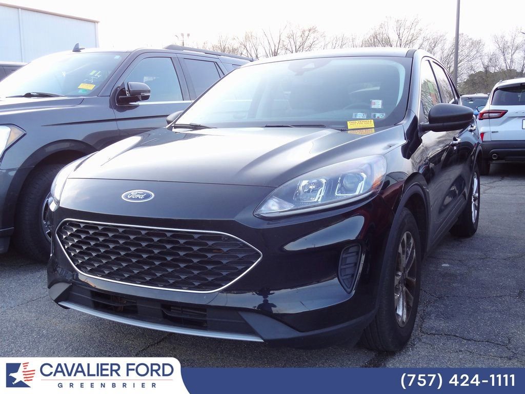 Certified 2022 Ford Escape SE w/ Convenience Package image 3