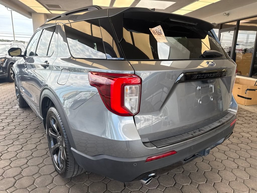 Certified 2024 Ford Explorer ST-Line w/ Class IV Trailer Tow Package AWD/4WD image 9