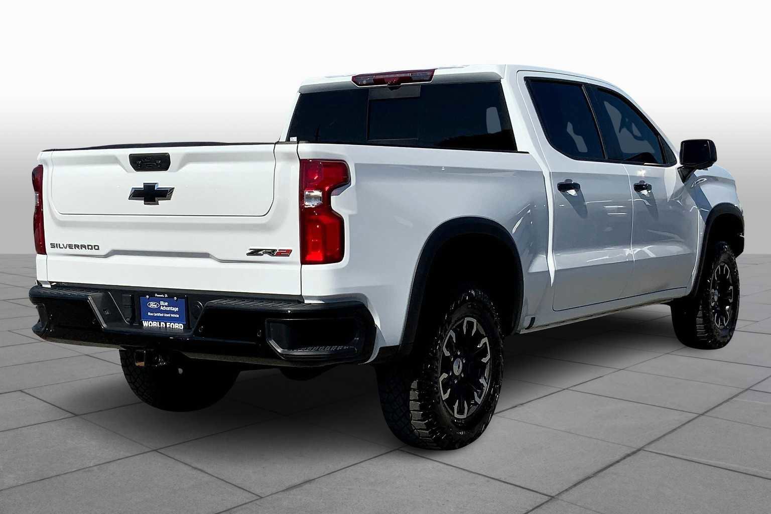 Used 2024 Chevrolet Silverado 1500 ZR2 w/ Technology Package image 3