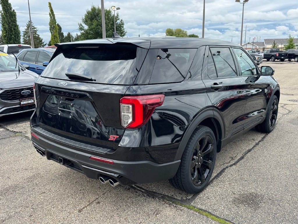 Certified 2022 Ford Explorer ST w/ Equipment Group 401A AWD/4WD image 5