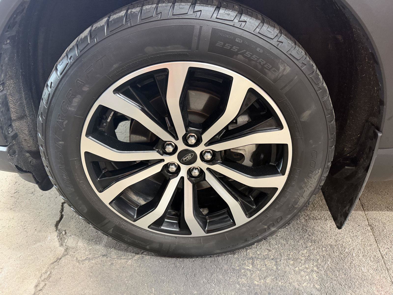 Certified 2020 Ford Explorer ST w/ Premium Technology Package AWD/4WD image 32