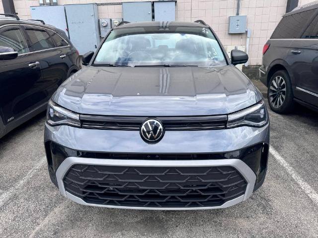 Used 2025 Volkswagen Taos S FWD image 2