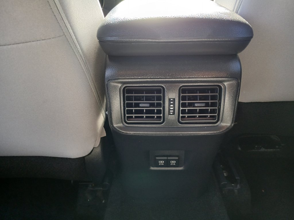 Used 2021 Toyota RAV4 XLE w/ Convenience Package FWD image 21