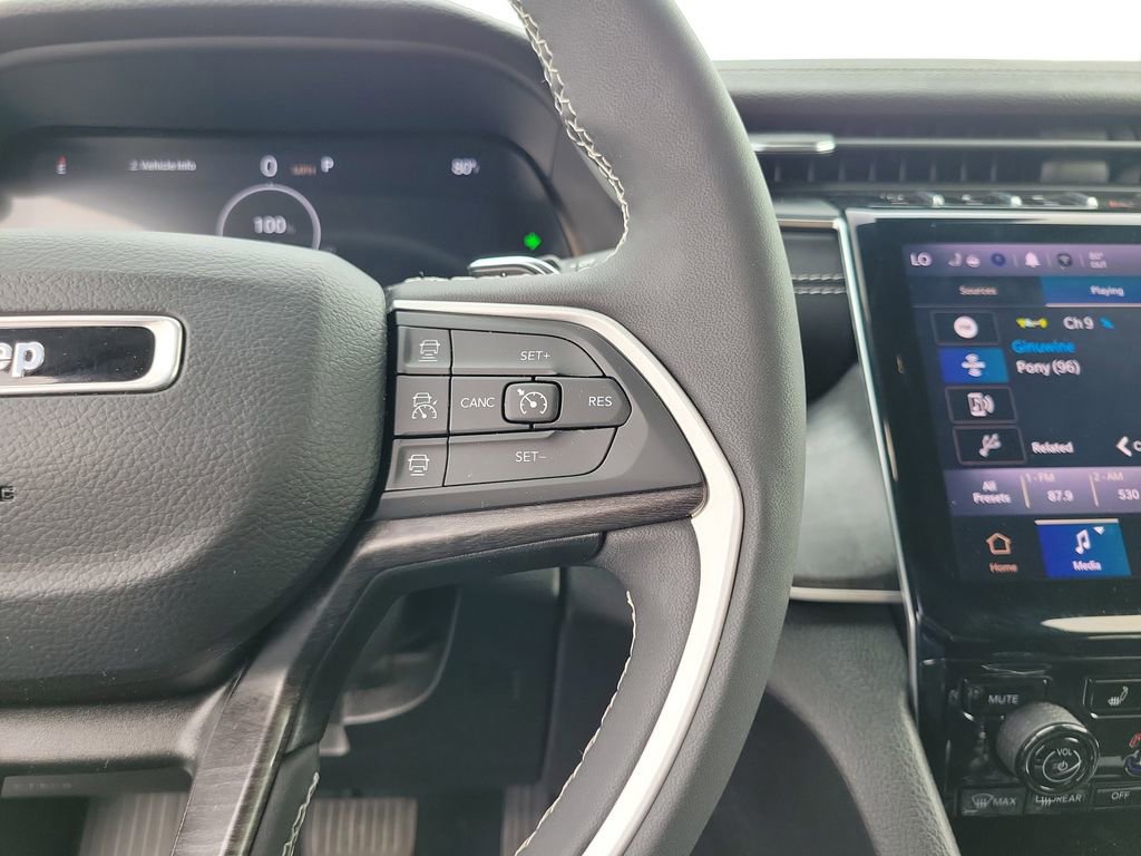 Used 2023 Jeep Grand Cherokee L Limited image 25