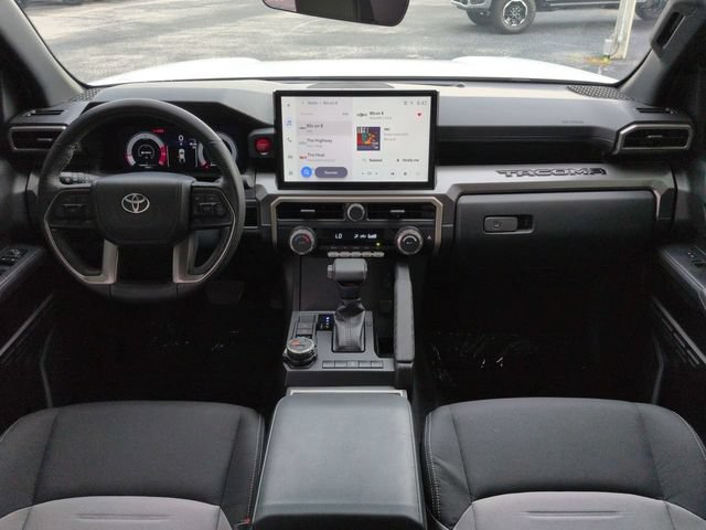 Used 2024 Toyota Tacoma TRD Off-Road AWD/4WD image 15