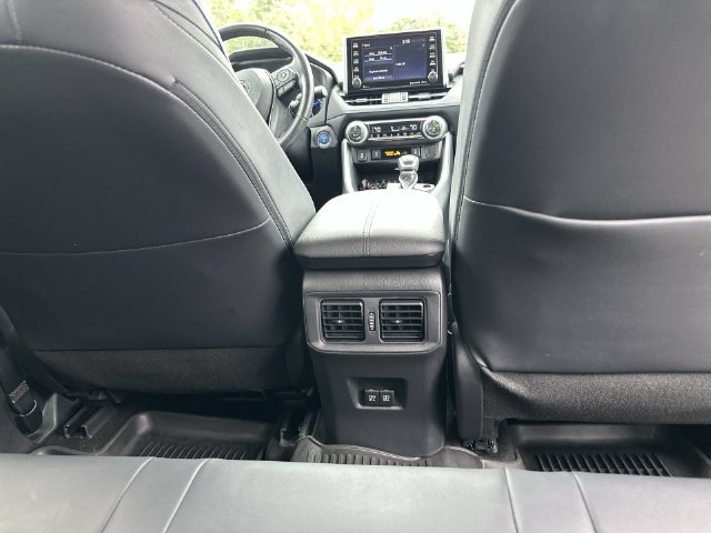 Used 2019 Toyota RAV4 XSE w/ XSE Weather Package AWD/4WD image 24