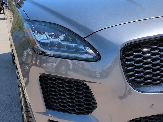 Used 2019 Jaguar E-PACE SE image 11