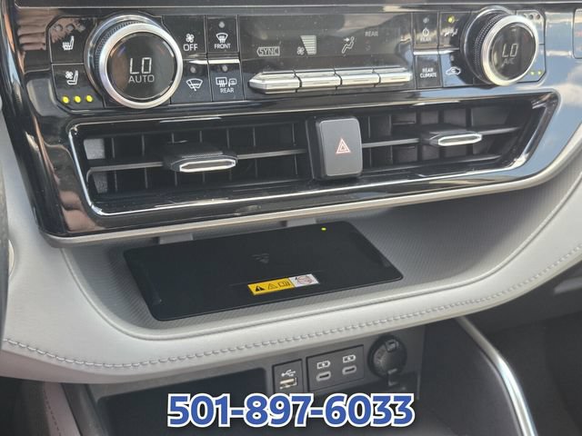 Used 2023 Toyota Highlander Limited FWD image 21