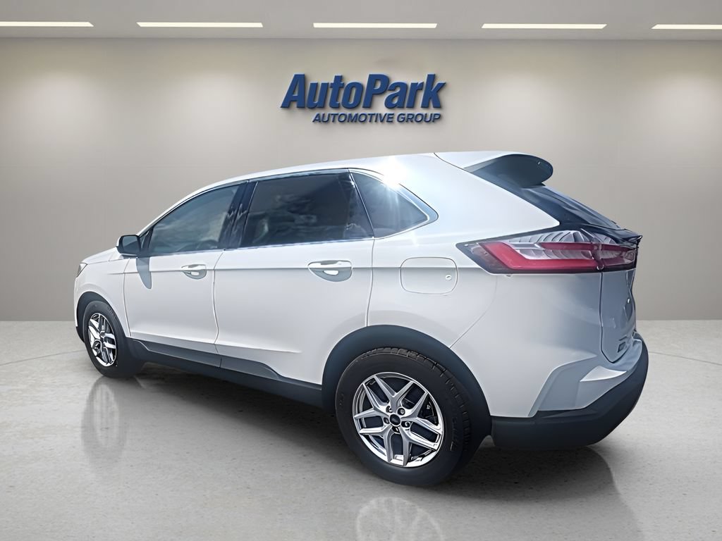 Certified 2024 Ford Edge SEL w/ Convenience Package AWD/4WD image 5