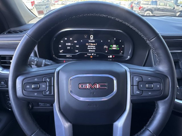 Used 2024 GMC Yukon SLT w/ SLT Luxury Package AWD/4WD image 29