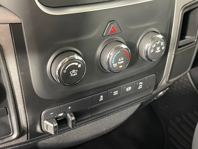 Used 2017 RAM 2500 Tradesman w/ Chrome Appearance Group AWD/4WD image 8