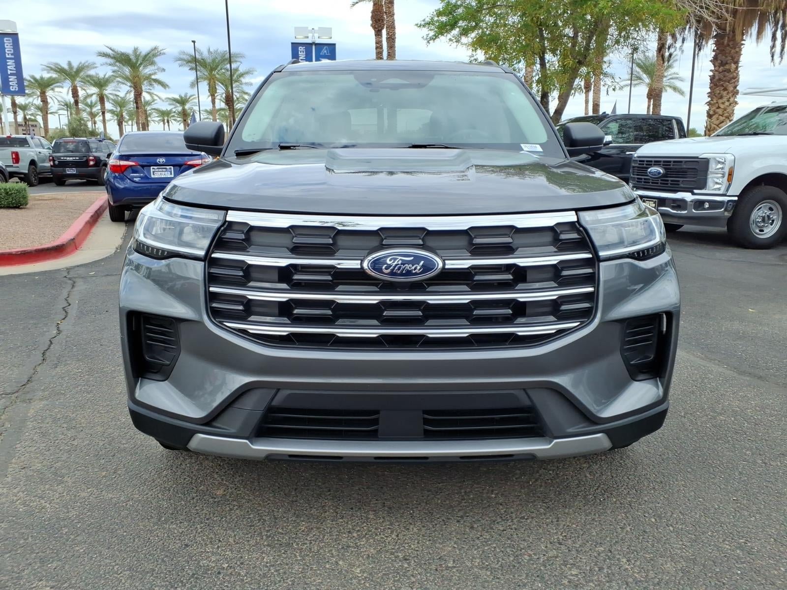 Certified 2026 Ford Explorer Active RWD image 2