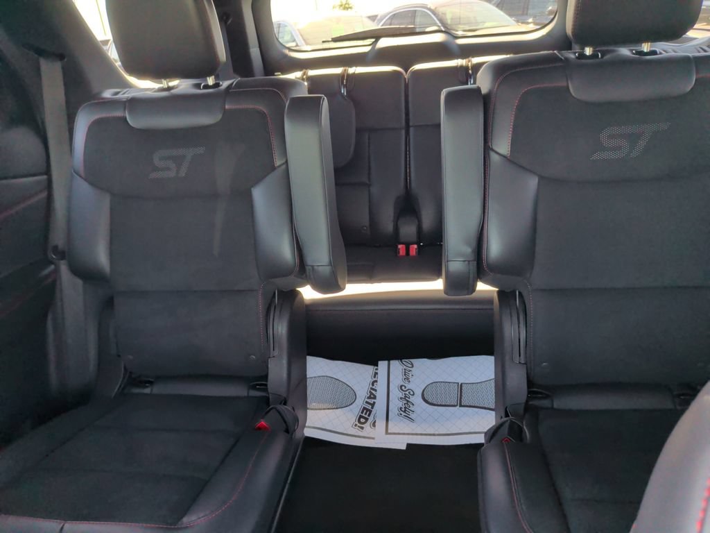 Certified 2025 Ford Explorer ST AWD/4WD image 8