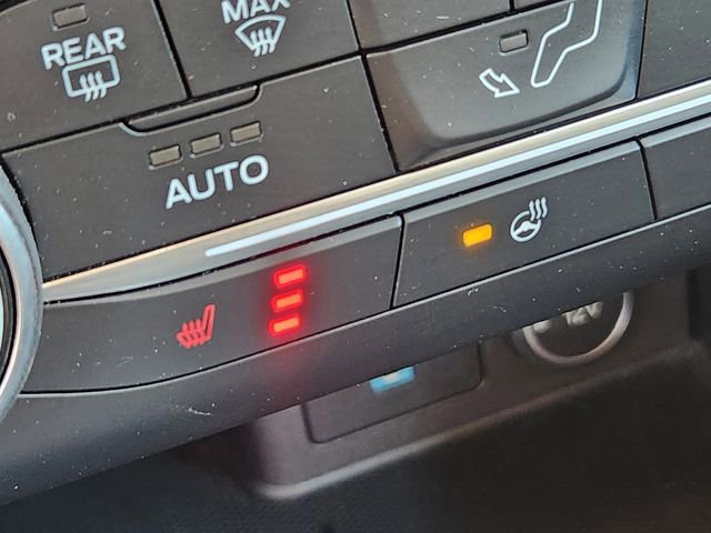 Certified 2020 Ford Escape SEL AWD/4WD image 25