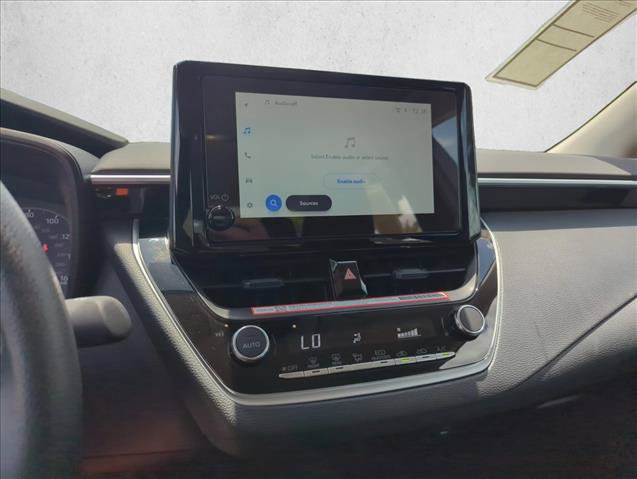 Used 2025 Toyota Corolla LE FWD image 13