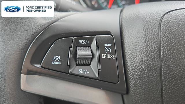 Used 2022 Chevrolet Trax LT w/ LT Convenience Package AWD/4WD image 18