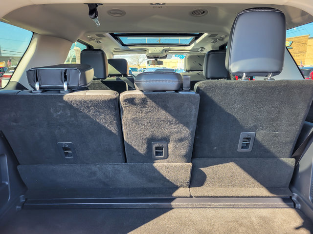 Certified 2025 Ford Expedition Platinum w/ Driver's Package image 22