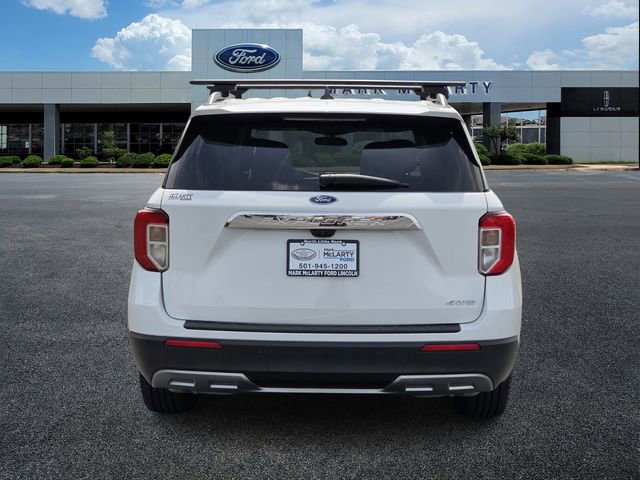 Certified 2022 Ford Explorer XLT w/ Equipment Group 202A AWD/4WD image 3