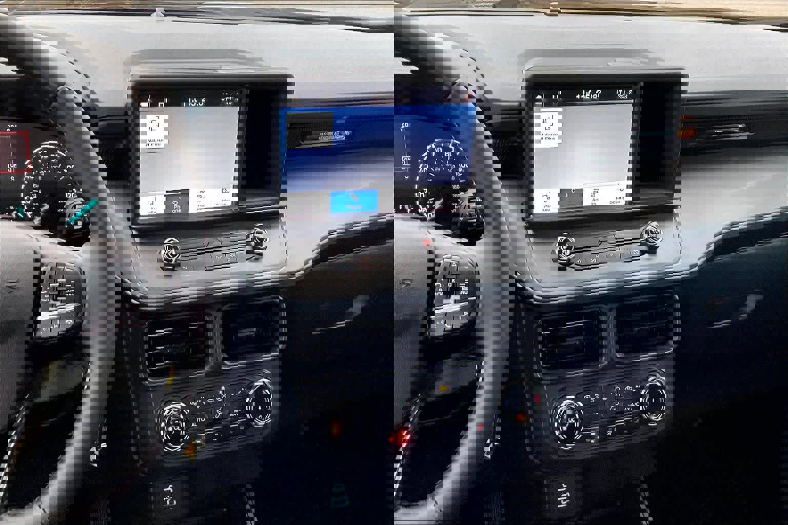 Certified 2024 Ford Maverick XLT w/ XLT Luxury Package image 6