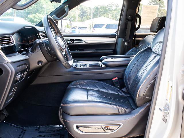 Used 2022 Jeep Grand Wagoneer Series III w/ Rear Seat Video Group 1 AWD/4WD image 20