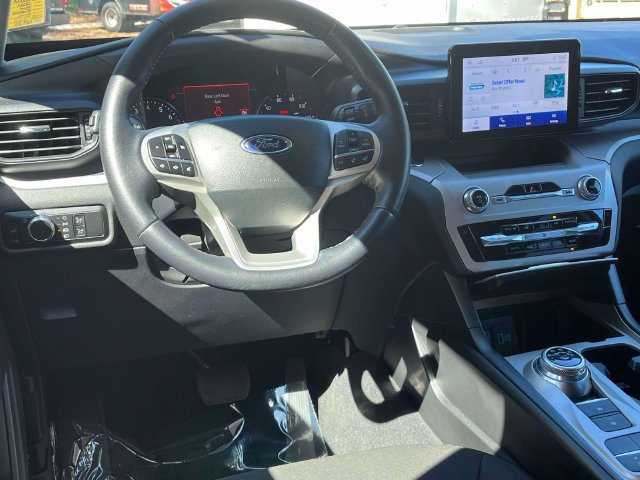 Certified 2023 Ford Explorer XLT RWD image 14