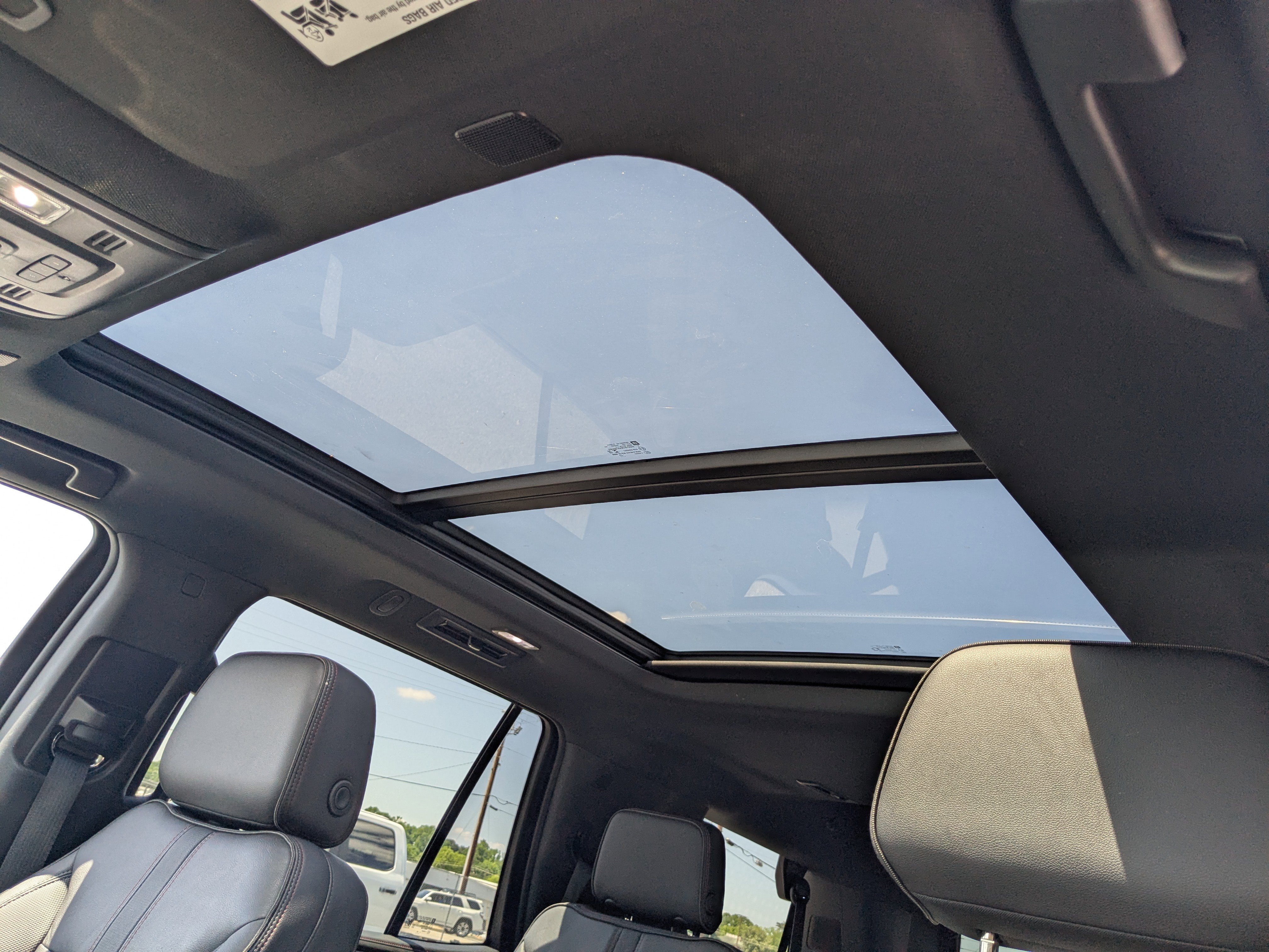 Used 2022 Chevrolet Tahoe RST w/ Luxury Package RWD image 30