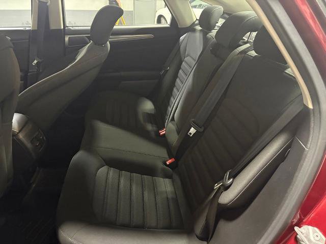 Certified 2017 Ford Fusion SE FWD image 23