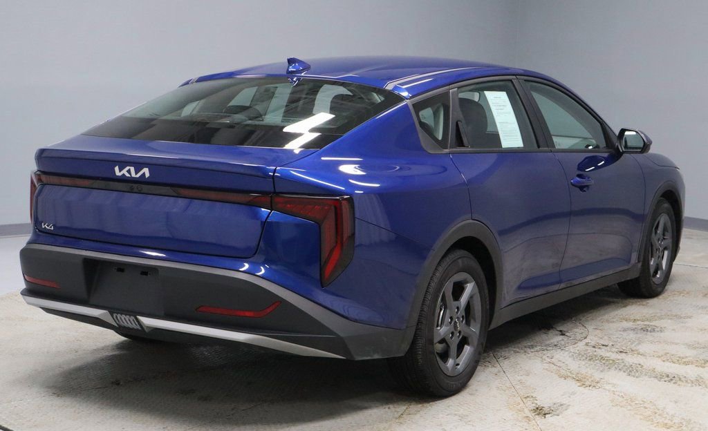 Used 2025 Kia K4 LXS image 5