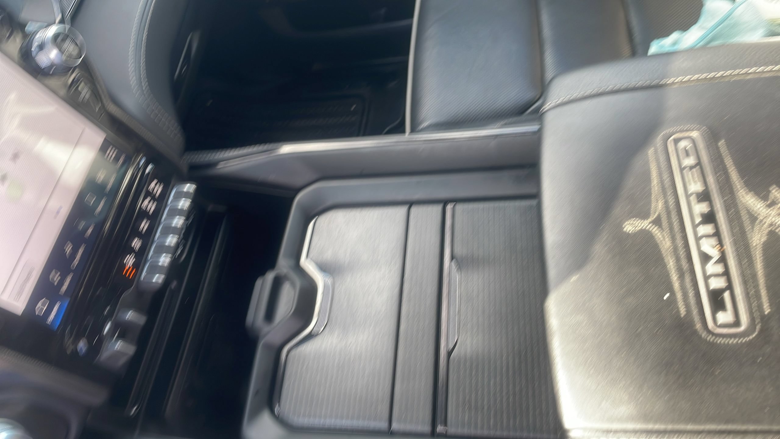 Used 2022 RAM 1500 Limited w/ Body-Colour Bumper Group AWD/4WD image 26
