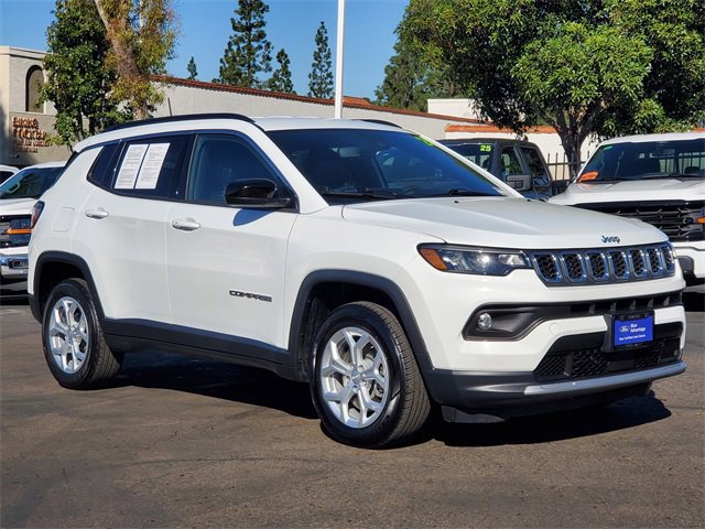 Used 2024 Jeep Compass Latitude image 6