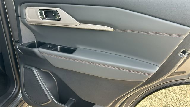 Certified 2025 Ford Explorer Active w/ Active Comfort Package image 13