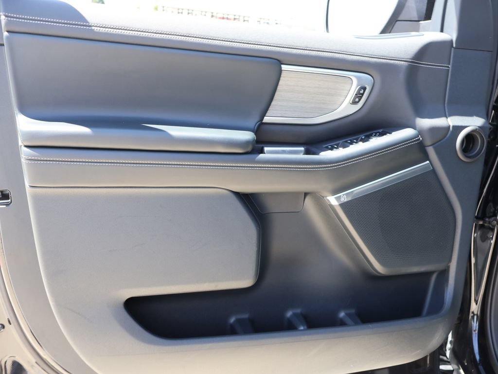 Certified 2025 Ford Expedition Max Platinum AWD/4WD image 23