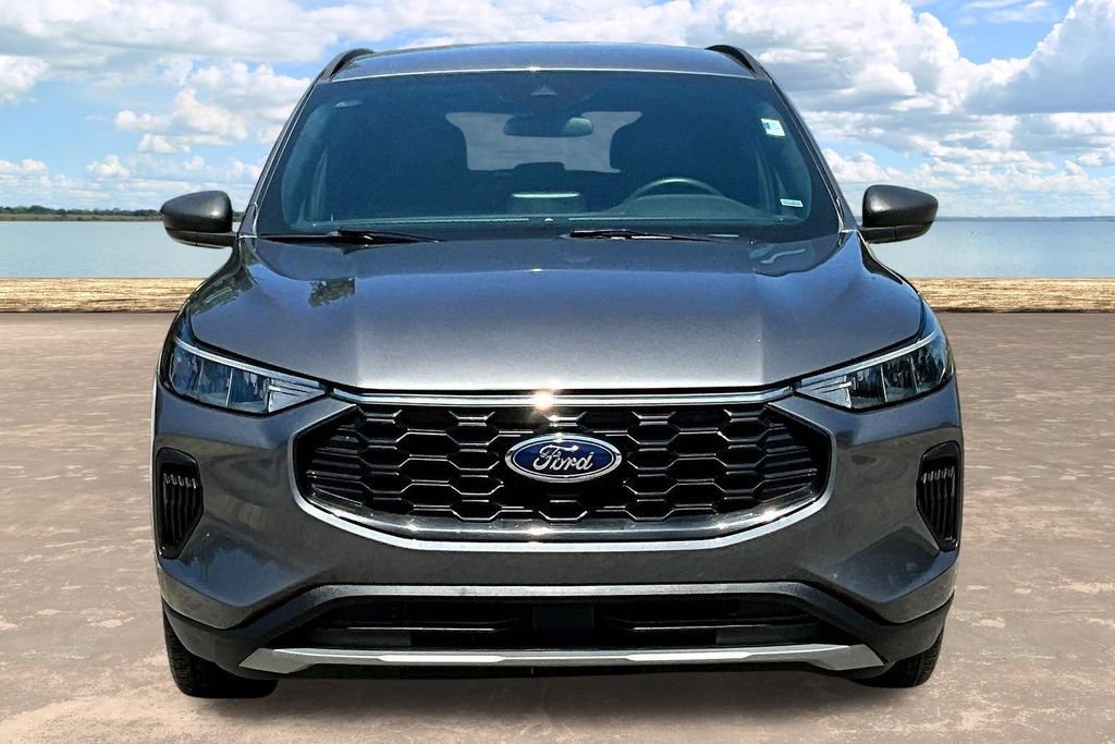 Certified 2025 Ford Escape ST-Line FWD image 2