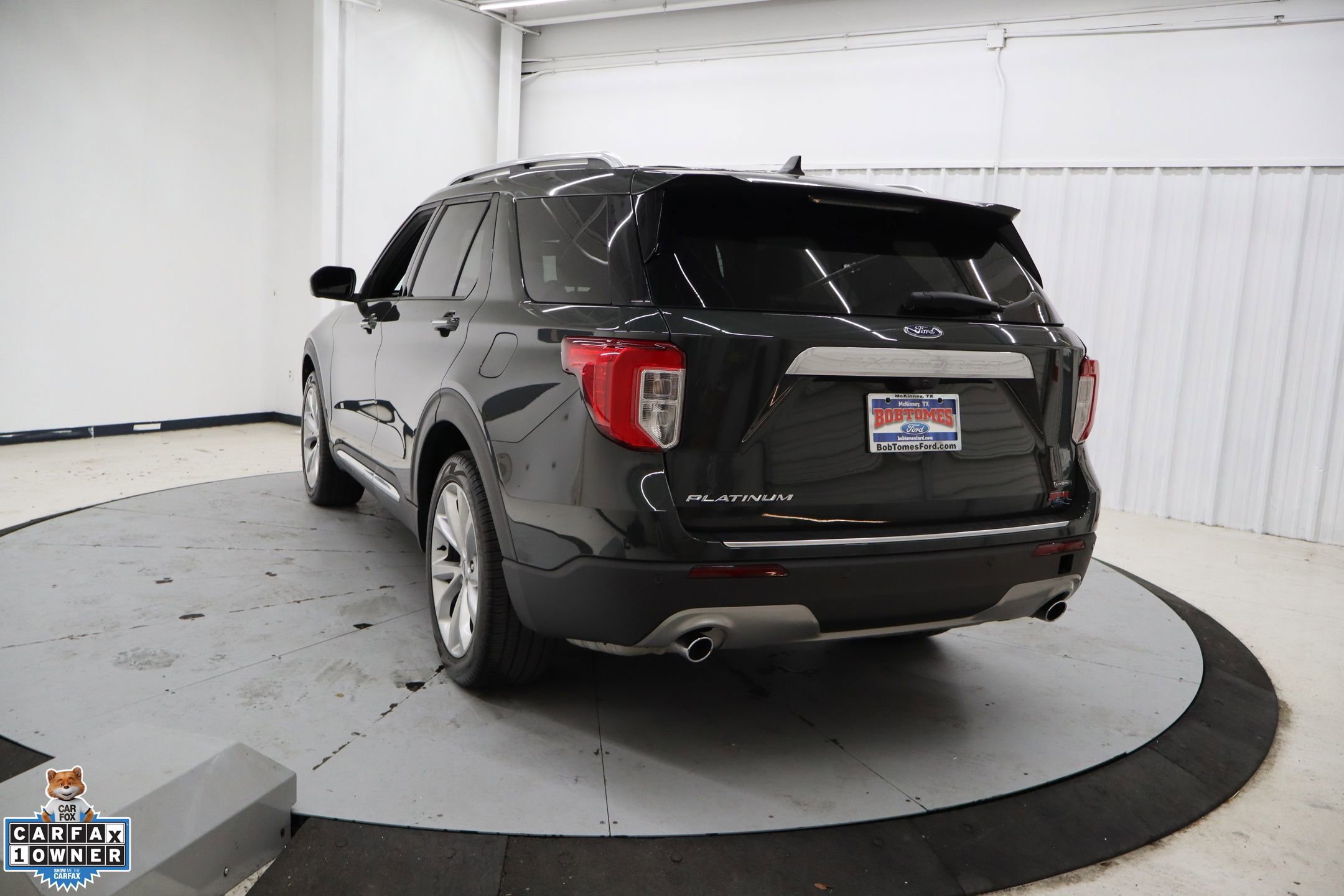 Certified 2023 Ford Explorer Platinum w/ Technology Package RWD image 5