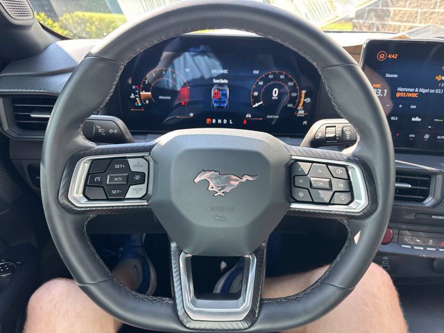 Certified 2024 Ford Mustang Coupe RWD image 19