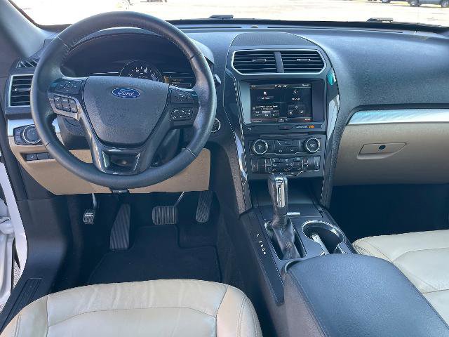 Certified 2016 Ford Explorer XLT w/ Equipment Group 202A image 19