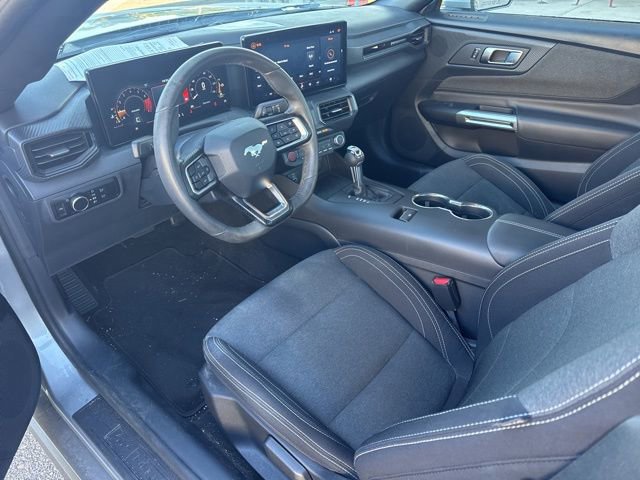 Certified 2024 Ford Mustang Coupe RWD image 5