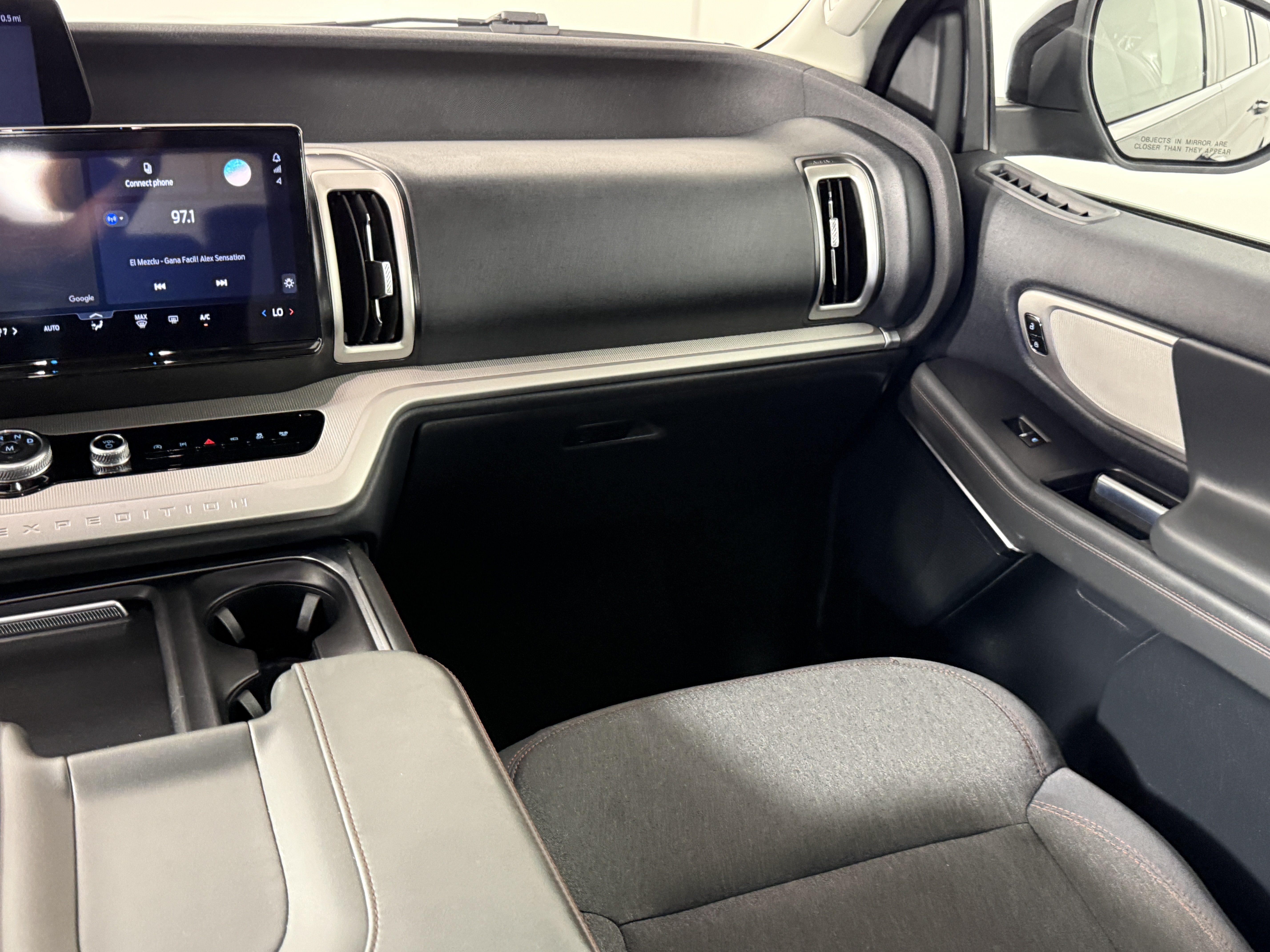 Certified 2025 Ford Expedition Active RWD image 12