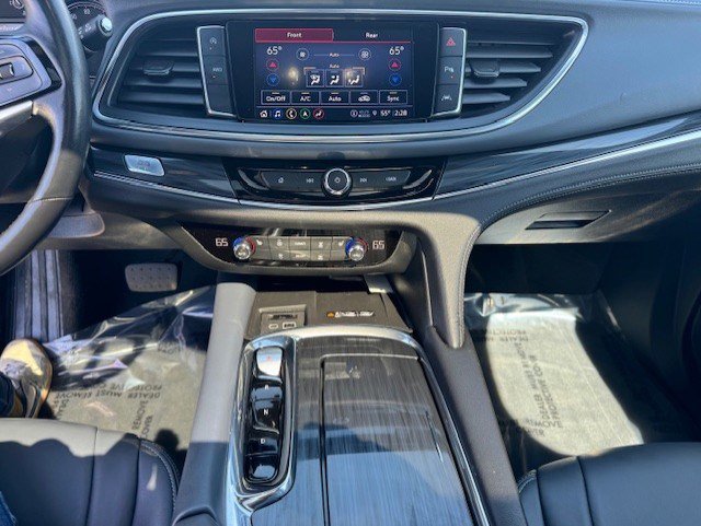 Used 2023 Buick Enclave Essence w/ Experience Buick Package AWD/4WD image 18